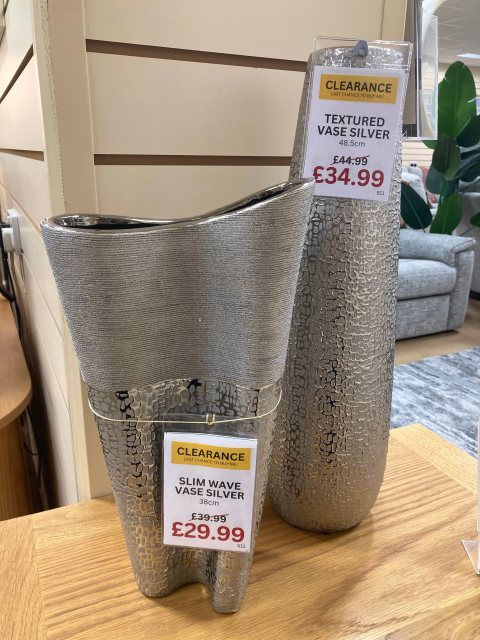 CLEARANCE - Slim Wave Vase