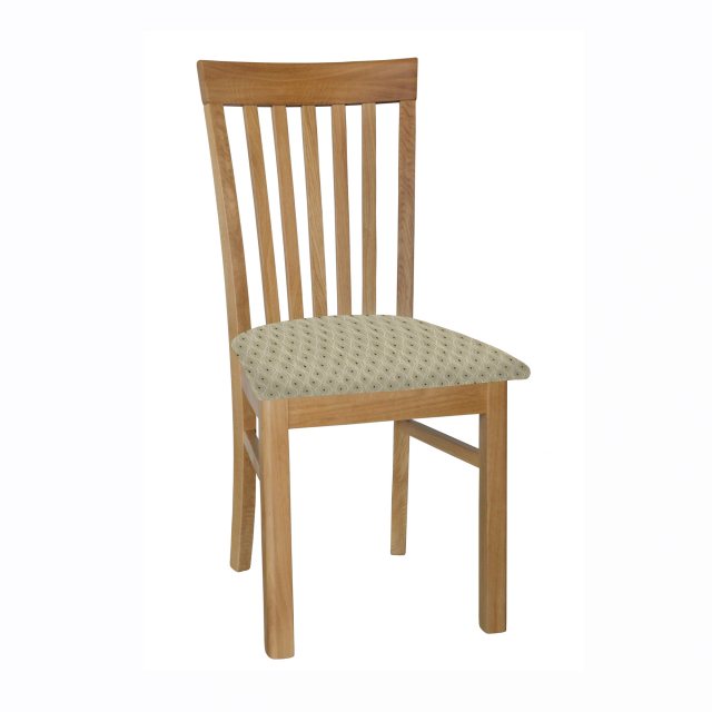 The elegant Elizabeth dining chair upholstered in fabric is beautifully crafted from oak.